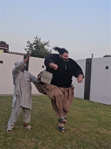 Khanqilla Pakistani Hulk Khan Baba World Strongest Man – Highlights