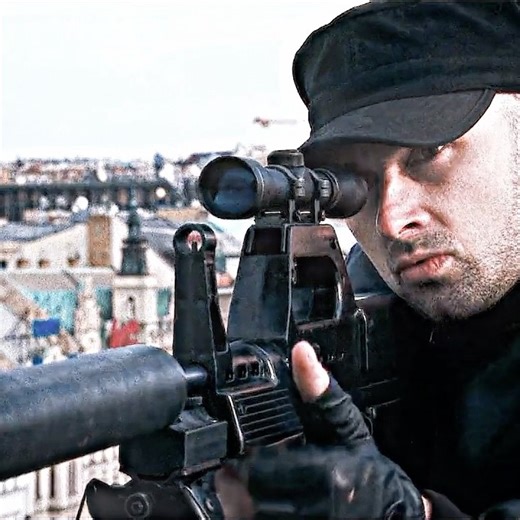 The woman was besieged by killers—can she escape ？ #shorts #movie