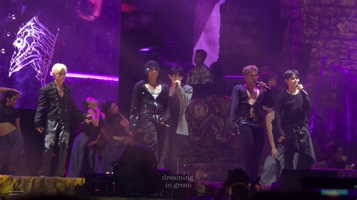 041826 SB19 Wakas At Simula Tour Finale - Moonlight + I Want You - JUSTIN FOCUS 4K Fancam Full link: https://t.co/bEg1WIpvxf Watching Justin’s growth, how he’s gained confidence and now plays with his delivery to give us something new each time is really something special 🥹💚 SB19 TrilogyConcert Finale @SB19Official#SB19 #WakasAtSimula #SB19WaS #WaSTheFinale
