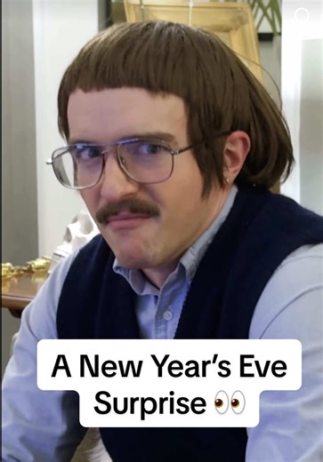 NO. WAY. 🤯 w/ @Kiel Kennedy @Lyric Lewis and Michael Churven. Happy New Year! Wishing you lots of “success” in 2026. 🥸 Special thanks to @The Masked Singer #chit #thechitshow #maskedsinger #nye