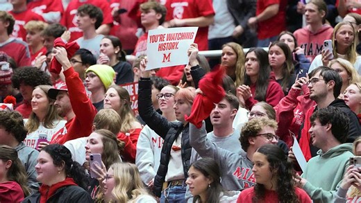 Miami RedHawks climb one spot in AP Top 25 poll amid historic start to season