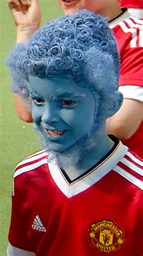 Remember when Manchester United rolled out the X-Men crew as mascots? 🦹‍♂️ ↳ Premier League. Live & On Demand with 4K on Football’s New Home, Stan Sport. Stream now. #StanSportAU #PremierLeague #XMen | Stan Sport Football