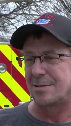 Neighbor describes fire in Cleveland on Clinton Avenue