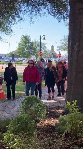 🍂💃 LINE DANCING & FALL FESTIVAL FUN! 🎶☀️ The music was playing, the sun was shining, and everyone was getting into the groove! Our friends had a wonderful time showing off their moves and… | Ridgewood Rehabilitation & Living Center