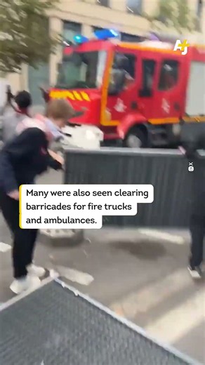 Protesters in France Helping the Homeless
