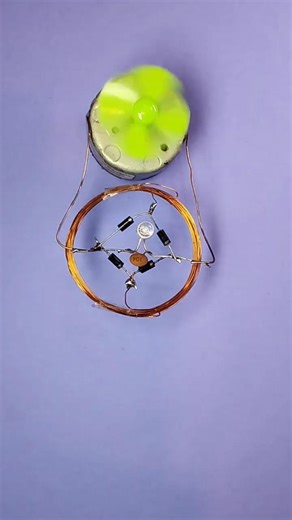 Wireless electricity powered motor #experiment #motor #scienceproject