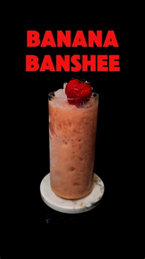 BANANA BANSHEE - Banana Split Cocktail