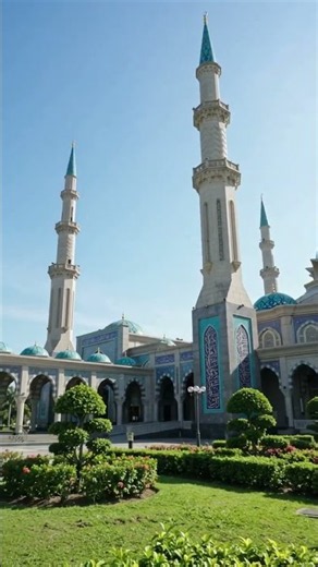 🏛️ Grand Architecture and the Call to Prayer