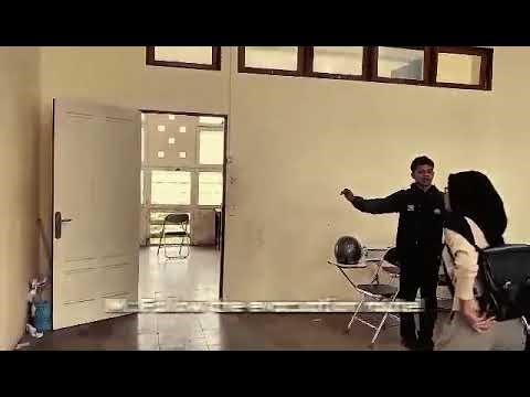 Earthquake Evacuation Simulation (3rd Floor) - Group 8 Industrial Engineering 