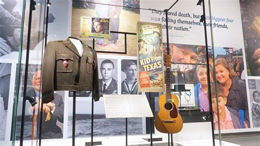Recently, Trace had the opportunity to visit the National Medal of Honor Museum in Arlington, TX. This museum honors the inspiring lives and legacies of ordinary Americans who took extraordinary action in the service of others. To learn more about the museum, visit mohmuseum.org. | Trace Adkins