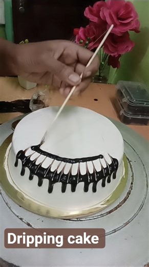 beautiful 💞 chocolate flavour dripping cake design 🔥🔥#trending #youtubeshorts