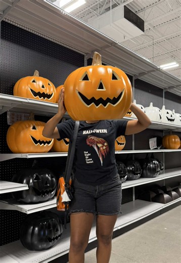 Halloween Hunting: Best Halloween Decor Finds and Shopping Vlog
