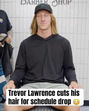Trevor Lawrence has a new look 👀 (via @jaguars)