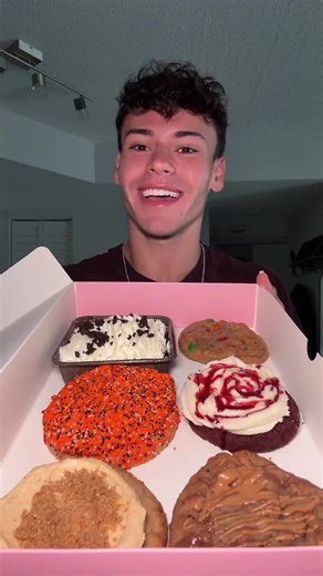 Crumbl Cookie This Week — Halloween Week Flavors & Review