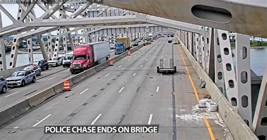 Robbery suspect arrested after Clark County police chase ends on Kennedy Bridge in Louisville