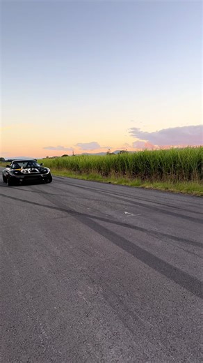 Modified Mazda RX-7 Drift Car Features and Performance