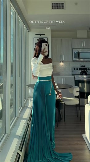 Outfits of the week 🤍 What's your favourite look? #fashiontiktok #tiktokfashion #modestfashion #chicstyle #outfitoftheweek outfits of the week, weekly outfit inspiration, outfit rotation, neutral outfits, classy outfit ideas, elegant style, timeless fashion, minimalist outfits, chic everyday looks, modest fashion, clean girl style, winter outfits, outfit inspo tiktok, 7 days of outfits in one video , what I wore this week