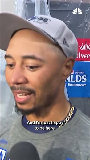 Mookie Betts on his teammates: 'We all love each other'