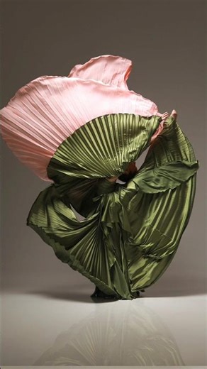 🇺🇦 Model poses for photoshoot📸 Rhythmic gymnastics. Models Valeriia