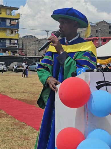 happyto have graced the graduation ceremony!! @NAIROBI EXPRESS @Nairobijuice_ @Mpasho News @Spmbuzzke @NAIROBI TV📺 🇰🇪‼️ @𝐍𝐀𝐈𝐑𝐎𝐁𝐈 𝐃𝐘𝐍𝐀𝐒𝐓𝐘