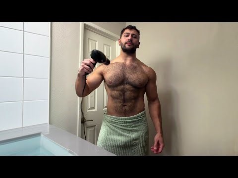 Hairy Muscle Stud Loves Posing & Flexing His Body