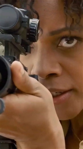 Daniel Craig & Naomie Harris in legendary film Skyfall ft Savina Luz song Maybe One Day pt6