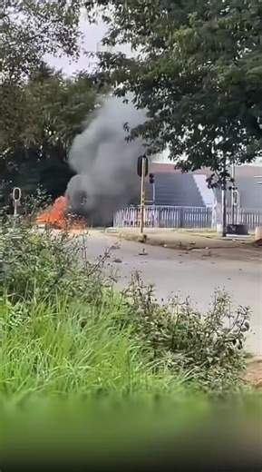 What you see in this video is not a Hollywood movie. It’s footage of a recent armed robbery of a Cash-In-Transit vehicle in broad daylight in a residential area in South Africa. You can see dozens of poor South Africans eager to pick up cash leftovers from the robbery while the heist is in progress. You can see they are dodging bullets and risking their lives for R10 or R20. Very sad. The inequality and poverty problem in South Africa needs urgent resolution and our support as Africans. Where is