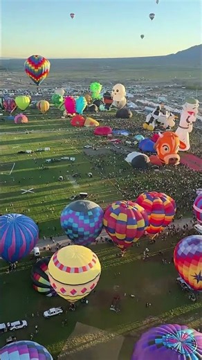 The Most Breathtaking Balloon Festival You'll Ever See in Albuquerque, New Mexico! #ballonfestival
