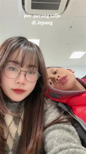 Perang Salju Menyenangkan di Jepang Bersama Kakak Cantik