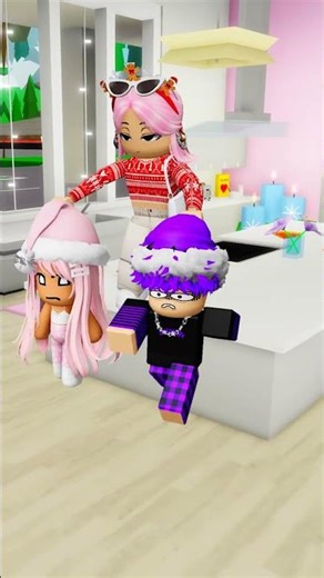 my mom separated us from fighting...😵‍💫😳#robloxshorts #roblox