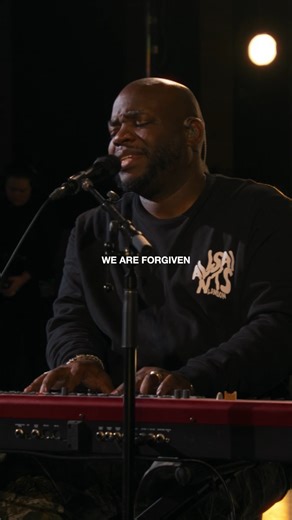 Great is His EVERLASTING LOVE! ❤️🤲 song: “He Has Done Great Things” w/ @johnwildsmusic | Bethel Music