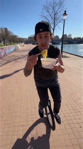 ramen monociclo foreshadowing