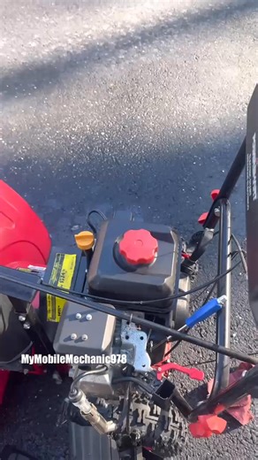 👉 SMALL ENGINE REPAIR TIP 🔧 #SmallEngineRepair #SmallEngine #SmallEngineMechanic #SmallEngineTips #SmallEngineLife #MobileMechanic #MyMobileMechanic | My Mobile Mechanic / Auto Repair & Brake Replacement.