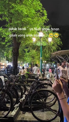 Kisah Tukang Becak di Jogja: Menanti Jemputan