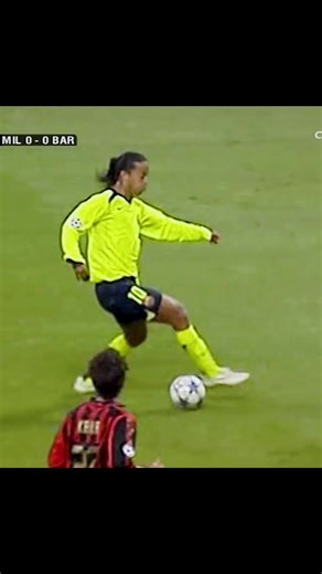 Ronaldinho The King of Dribbling Skills👑 #footballislife4_ | ronaldinho skills