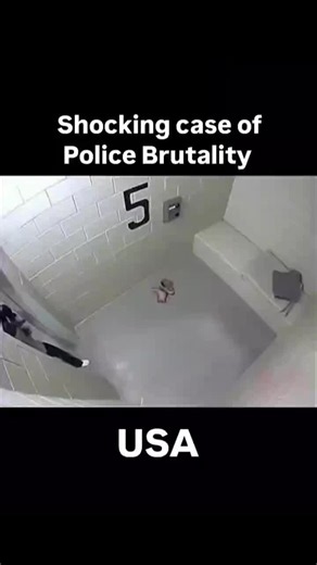 *𝐓𝐑𝐈𝐆𝐆𝐄𝐑 𝐖𝐀𝐑𝐍𝐈𝐍𝐆* (𝟏𝟖 𝐨𝐧𝐥𝐲) Full video of woman getting her head cracked open in jail by a cop. this happened October 31, 2013 to Cassandra Fuerstein after a DUI arrest. She had baby broken bones, teeth and still has health problems to this day. The officer that committed this from was not charged and kept his job. America is so disappointing sometimes. #police #cops #sad #storytime #jail
