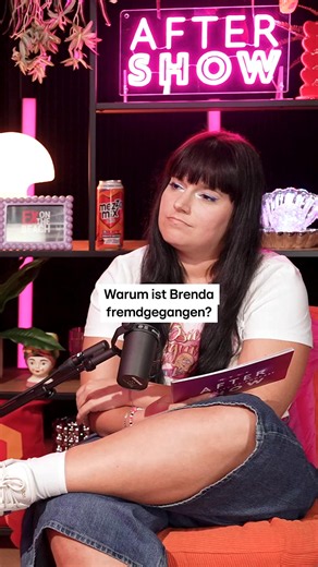 Anzeige | Jetzt werden hier die hitzigen Themen besprochen. 🙈 👉 Die ganze Folge „Aftershow - Der Reality-TV-Podcast“ findet ihr jetzt auf RTL  Youtube #RTLPlus #mezzomix #Aftershow #rtlpluspodcast 🎧: RTLPlus; Aftershow; REJU;