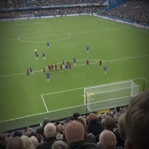 take a bow, jordan henderson. 🔵 // #fyp #chelsea #jordanhenderson #premierleague #viraltok // Henderson Goal Today // Henderson Brace Today // Henderson Free Kick Today // Chelsea Vs Bournemouth Today //