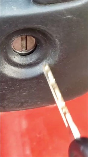 Locksmith lubing a lock before inserting the key #sgtlocksmith #locksmith #automobile