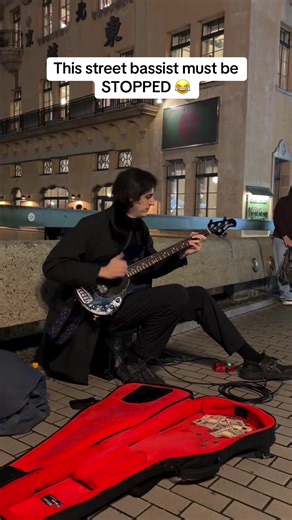 This street bassist must be STOPPED @davie504 @davie504 is the best 🔥 #bassist #bass #bassistsoftiktok #bassguitar #bassistsoftiktok