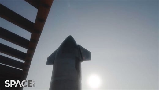 Amazing slow-motion view of SpaceX Starship's liftoff