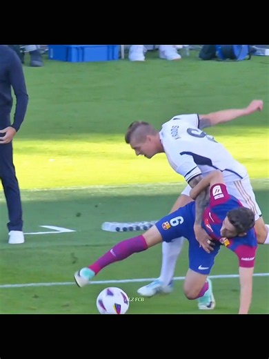 GAVI LIKES PLAYING AGAINST REAL MADRID ⚔️💀 . . . . #gavi #pablogavi #classico #barcaontiktok #viscabarca🔵🔴