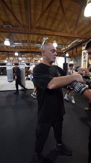 Roma Kalantaryan on Instagram: "A little clinch boxing work. How to get the hand free and attack. How to attack from the clinch and not hold and punch, so you don’t get a warning. 🥊"