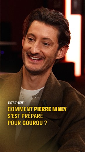 Comment Pierre Niney s'est-il préparé pour jouer le rôle d'un GOUROU ? 👀 Dans son nouveau film "Gourou" réalisé par Yann Gozlan, il incarne un coach en développement personnel assez… toxique 😨 Un film surprenant qui saura vous faire réagir ✨ Gourou, le 28 janvier 2026 au cinéma. Retrouvez l'intégrale du format "Grand Écran" bientôt sur Youtube 👀 @pierreniney @studiocanal.fr 🎤: @emiliepapath 📹: @alex_ear_pro / @laureana_ams 🔊: @seb.bisch ✂️: @baptistebertheuil . . . . #gourou #pierreniney #