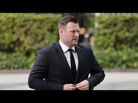 Victorian Deputy Opposition Leader Sam Groth to quit politics