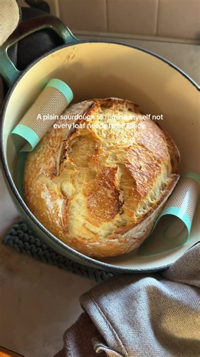 Simple Plain Sourdough Recipe: A Loaf That Hits Every Time