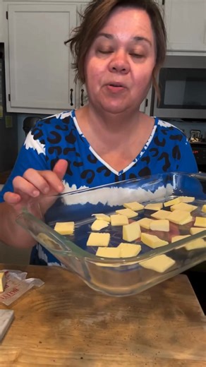 The best peach cobbler is just simple!! Here's how I make mine!!! Get the ice cream ready! #mountaincookinwithmissy #missyjonescookbooks #peachcobbler | Mountain Cookin’ with Missy