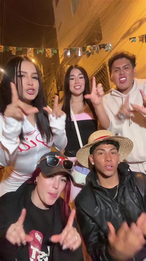 Explorando Paracas: Aventuras con Daniela y Maica