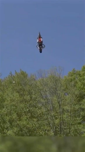 The most insane send in action sports history? 🦄