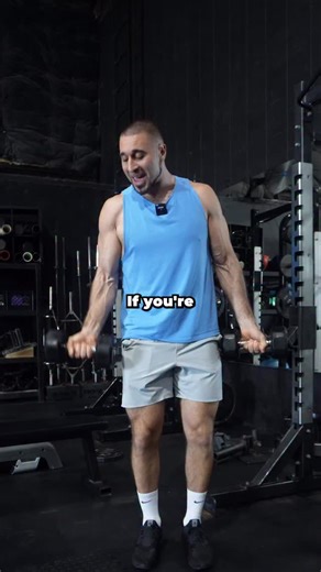 STOP LIFTING HEAVY ON EVERYTHING. 🛑 . If you are confused about whether you should do high reps or low reps to build muscle, stop guessing. Here is the blueprint. . (Save this for your next workout 📌) . There are two types of exercises, and treating them the same is killing your gains. . 1️⃣ COMPOUND MOVEMENTS 🦍 (Squat, Bench, Deadlift, Rows, Press) These exercises use multiple muscle groups and allow for maximum mechanical tension. . ✅ The Strategy: Lift HEAVY. 🎯 Rep Range: 5-10 Reps. . 2️⃣